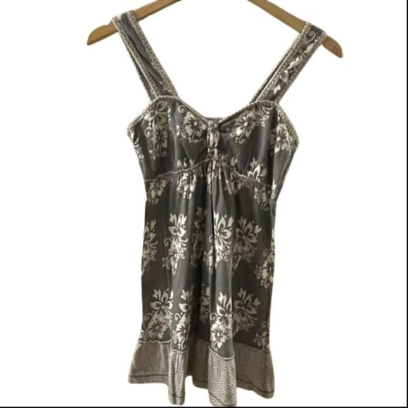 Derek Heart top ~ size Small ~ grey floral - Picture 1 of 4